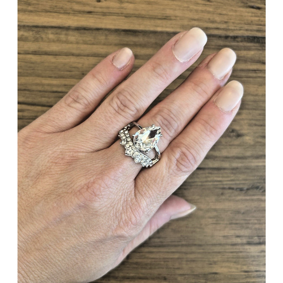 Paparazzi Accessories Ring LOT of 24 Assorted Styles Stretch Rings Wholesale Lot - Picture 9 of 16